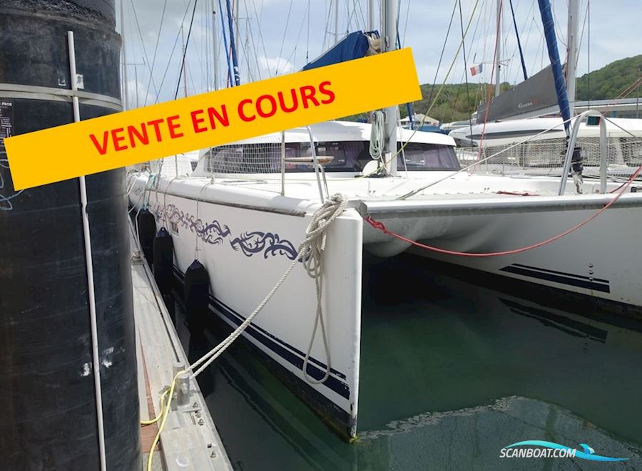 Nautitech 442 Flerskrogsbåd 2011, med Yanmar 3JH5E motor, Martinique