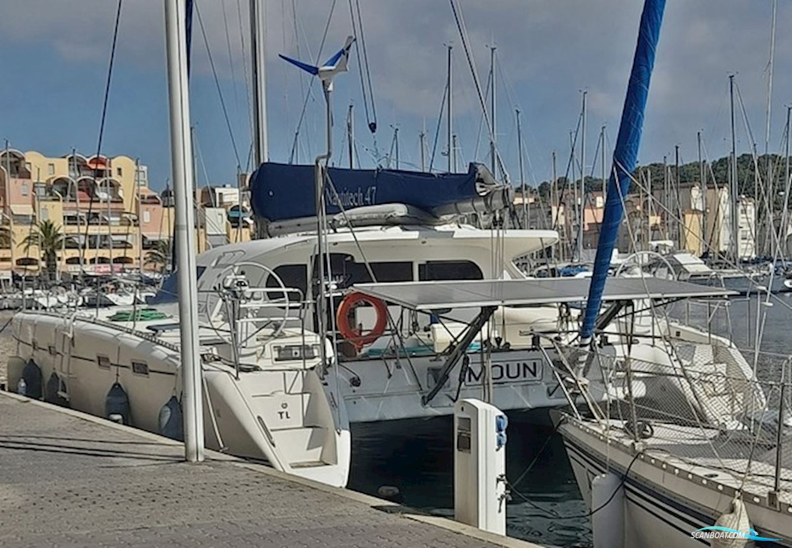 Nautitech 47 Catamaran