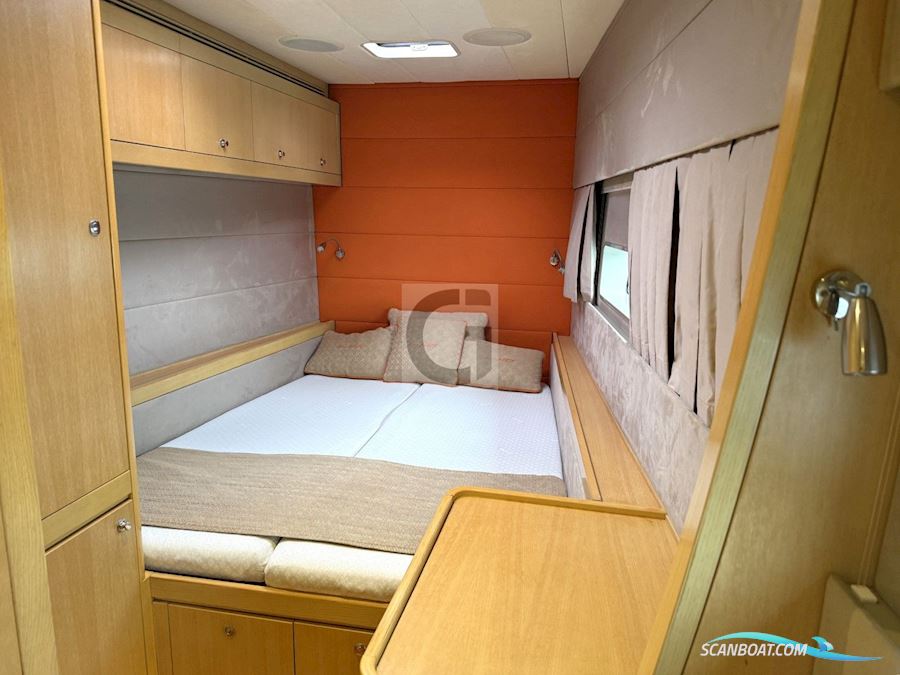Ocean Explorer 60
