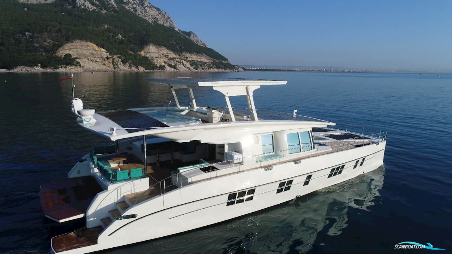 SERENITY Yachts SERENITY 64 Hybrid SOLAR ELECTRIC POWERCAT Flerskrogsbåd 2018, med 2 moteurs elctriques HM56W 20KW + 2 Nanni diesel 200CV motor, Spanien