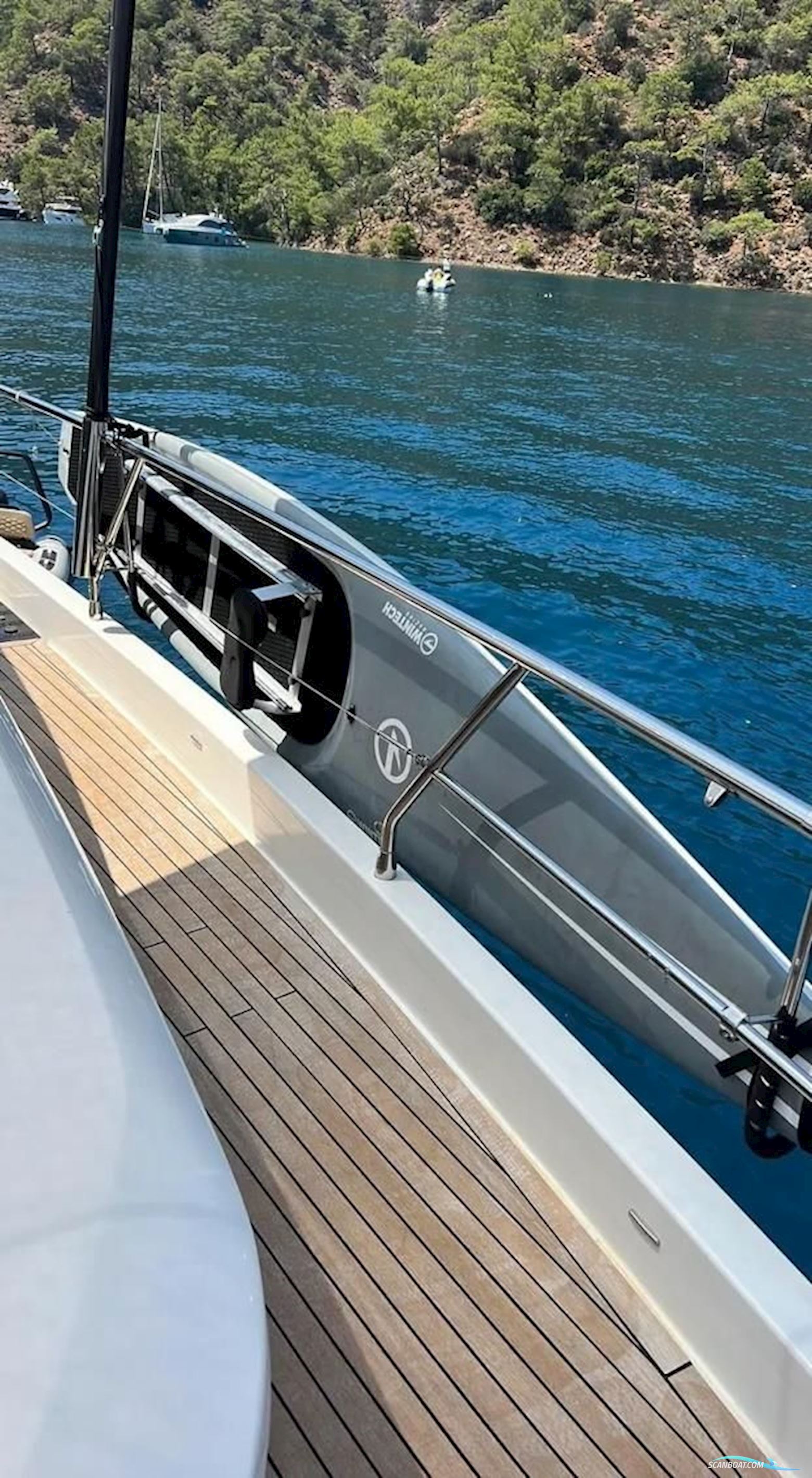 Aquila 54 Yacht