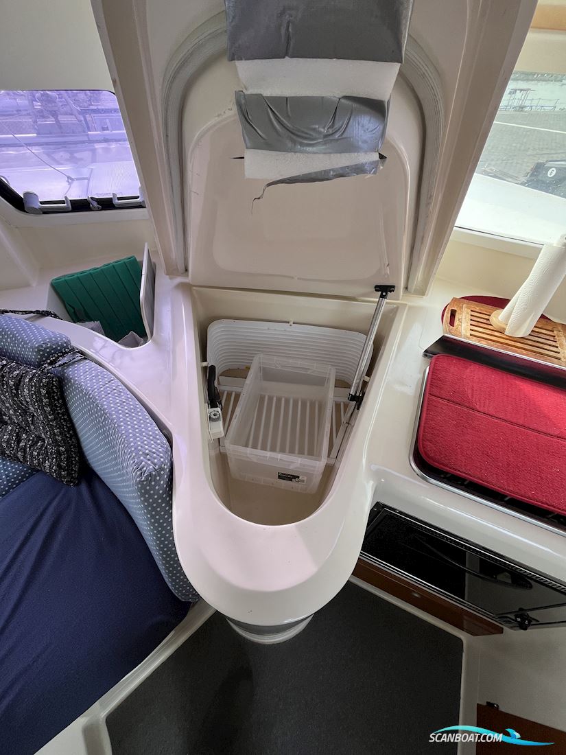 Athena38 Fountaine Pajot