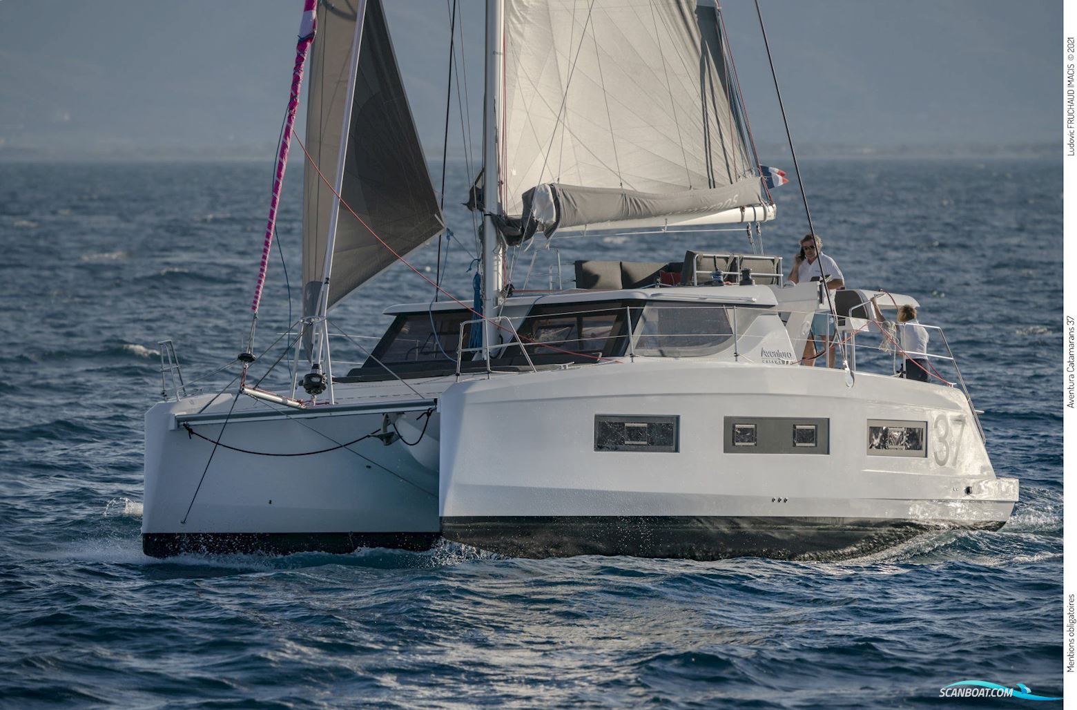 AVENTURA 37