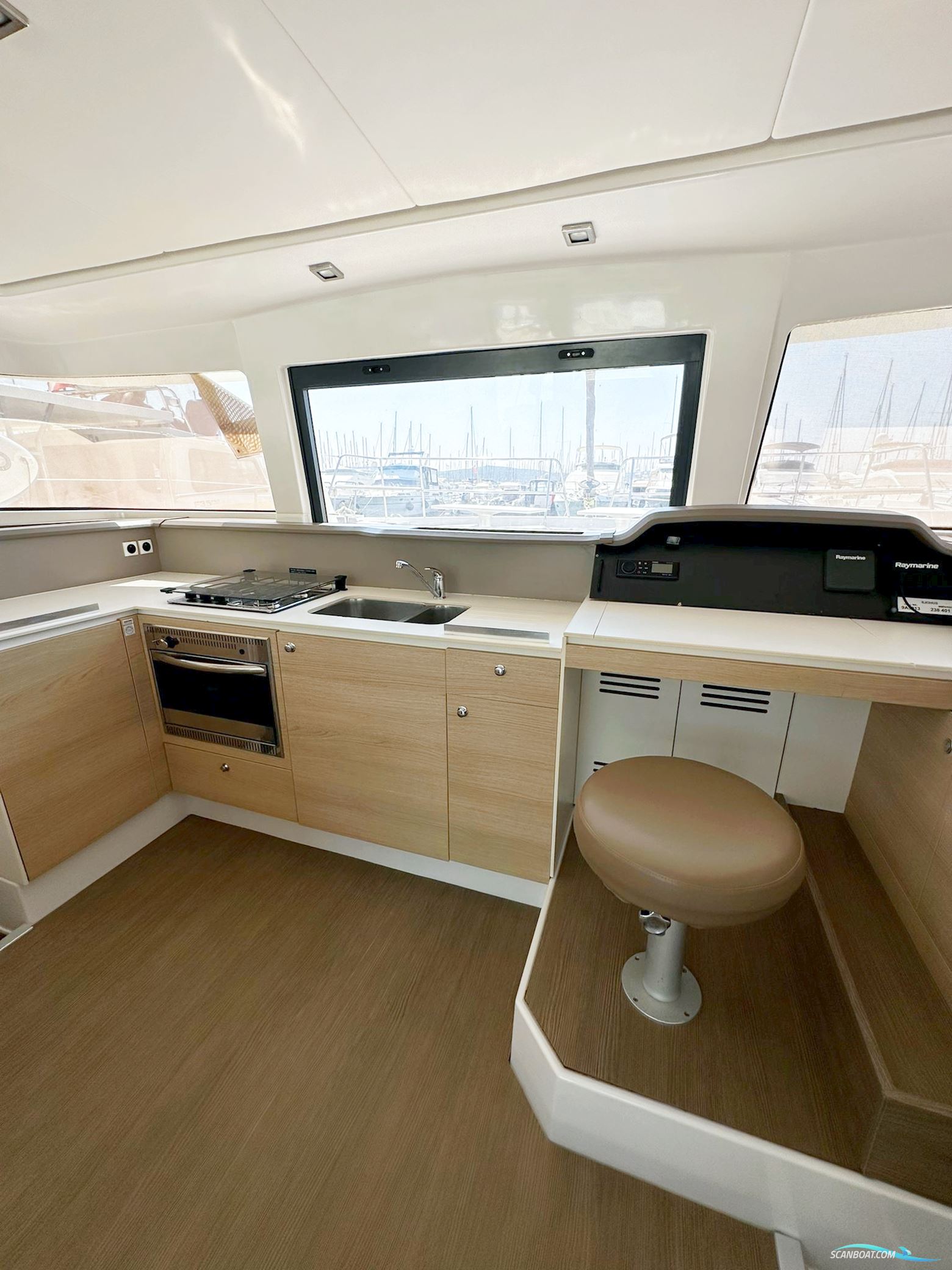 Bali 4.1 2x40hp Yanmar diesel