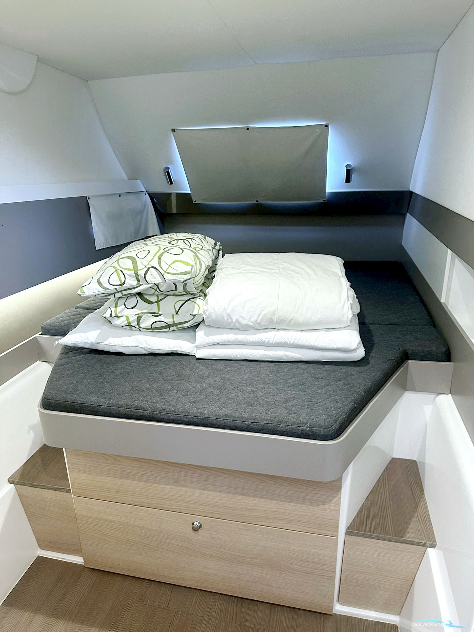 Bali 4.1 2x40hp Yanmar diesel