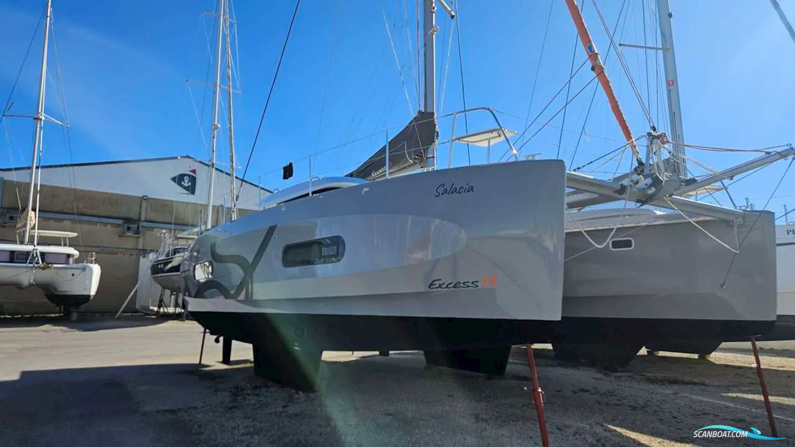 Beneteau Excess 11