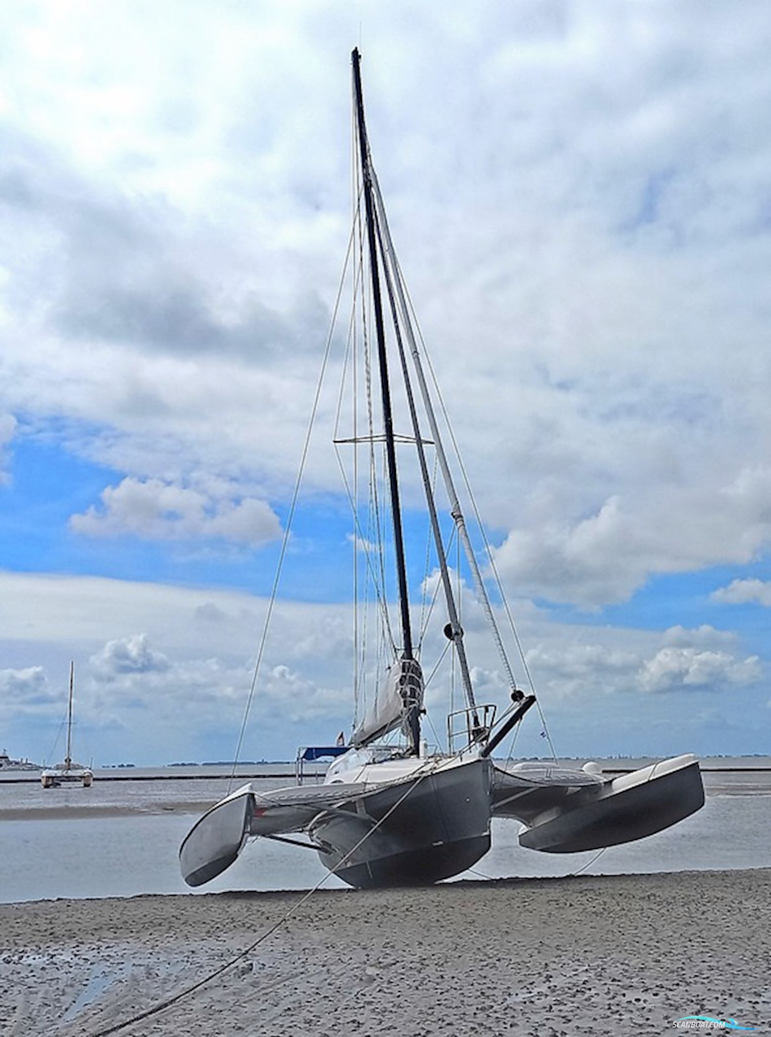 Corsair 36 folding trimaran