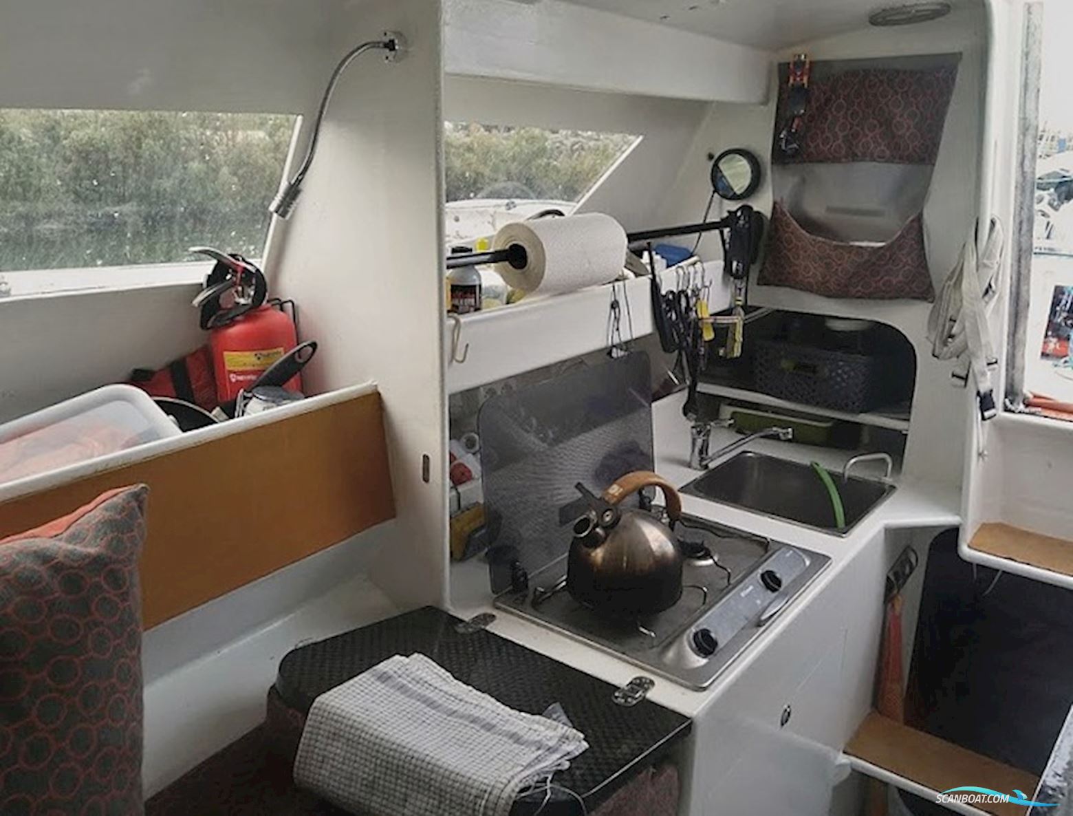 Farrier F32R-S folding trimaran