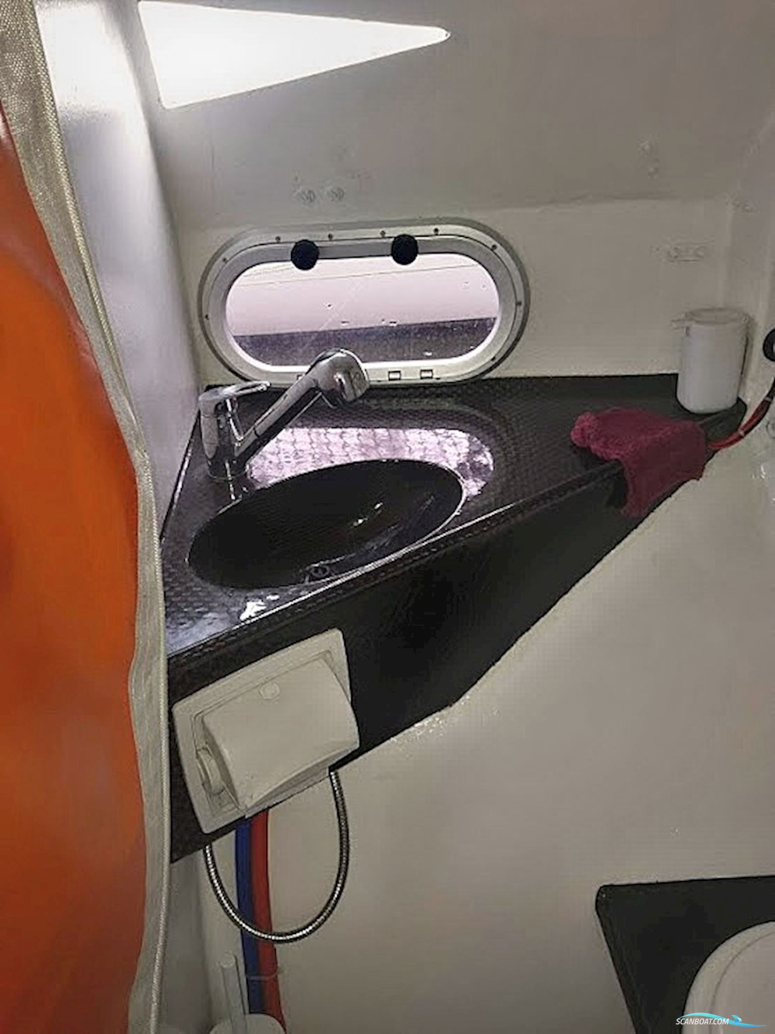 Farrier F32R-S folding trimaran