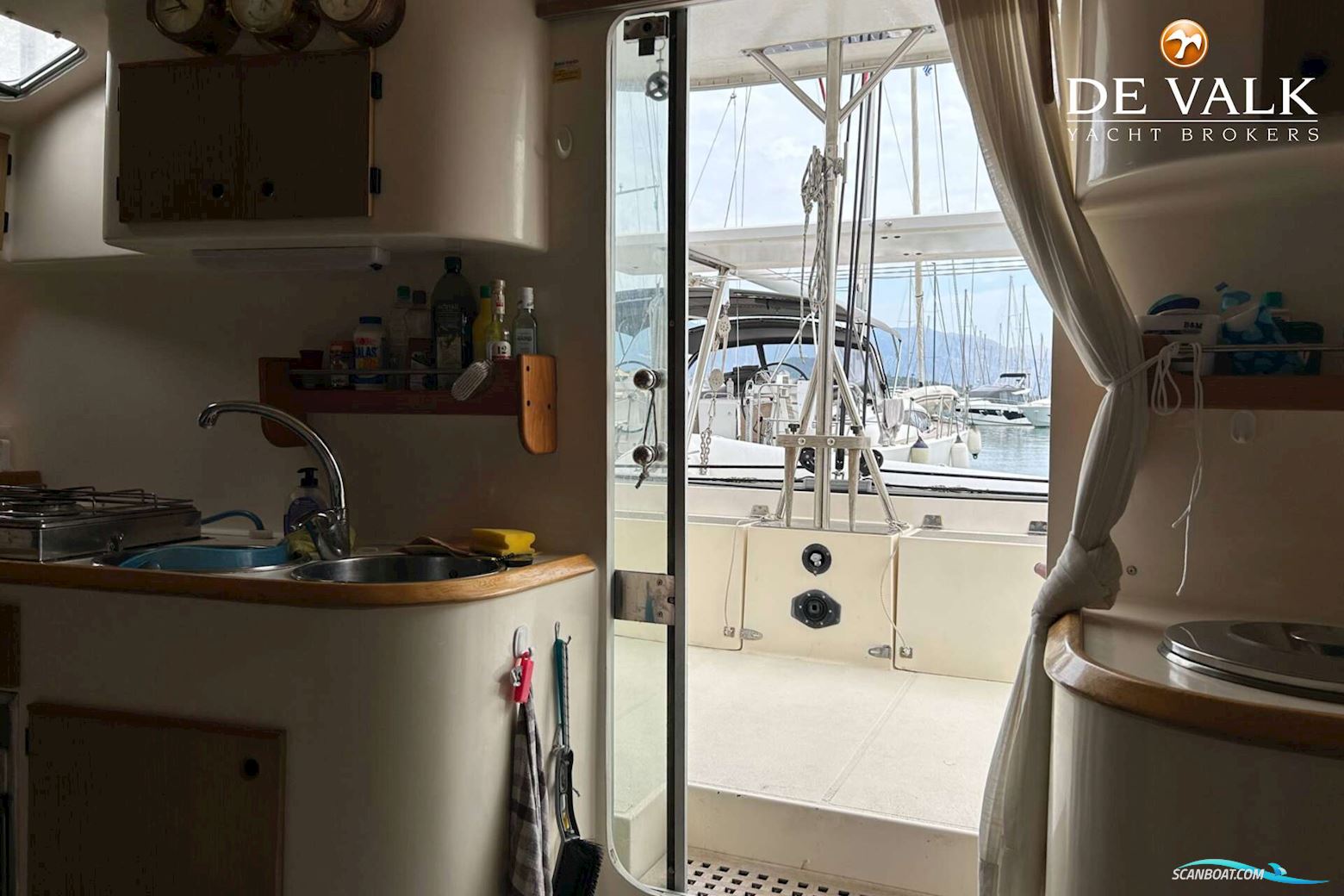Fountaine Pajot 37 Antigua