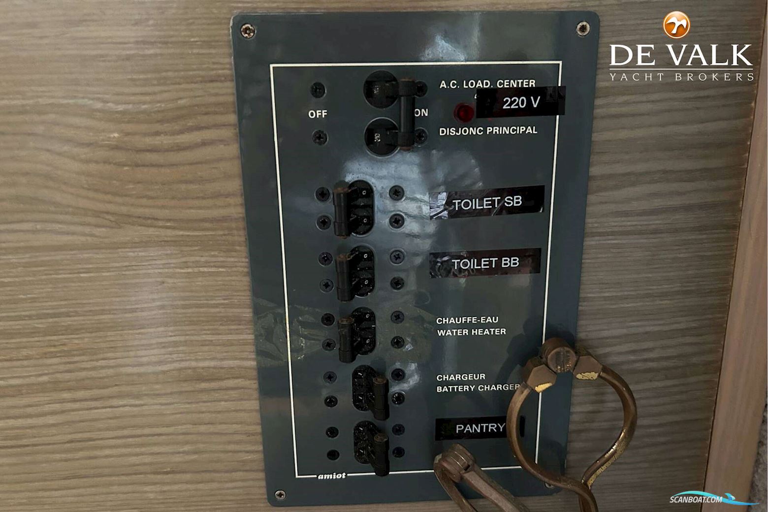 Fountaine Pajot 37 Antigua