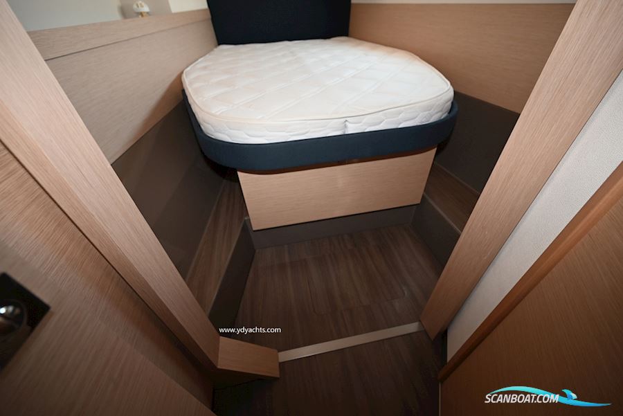 Fountaine Pajot Astrea 42