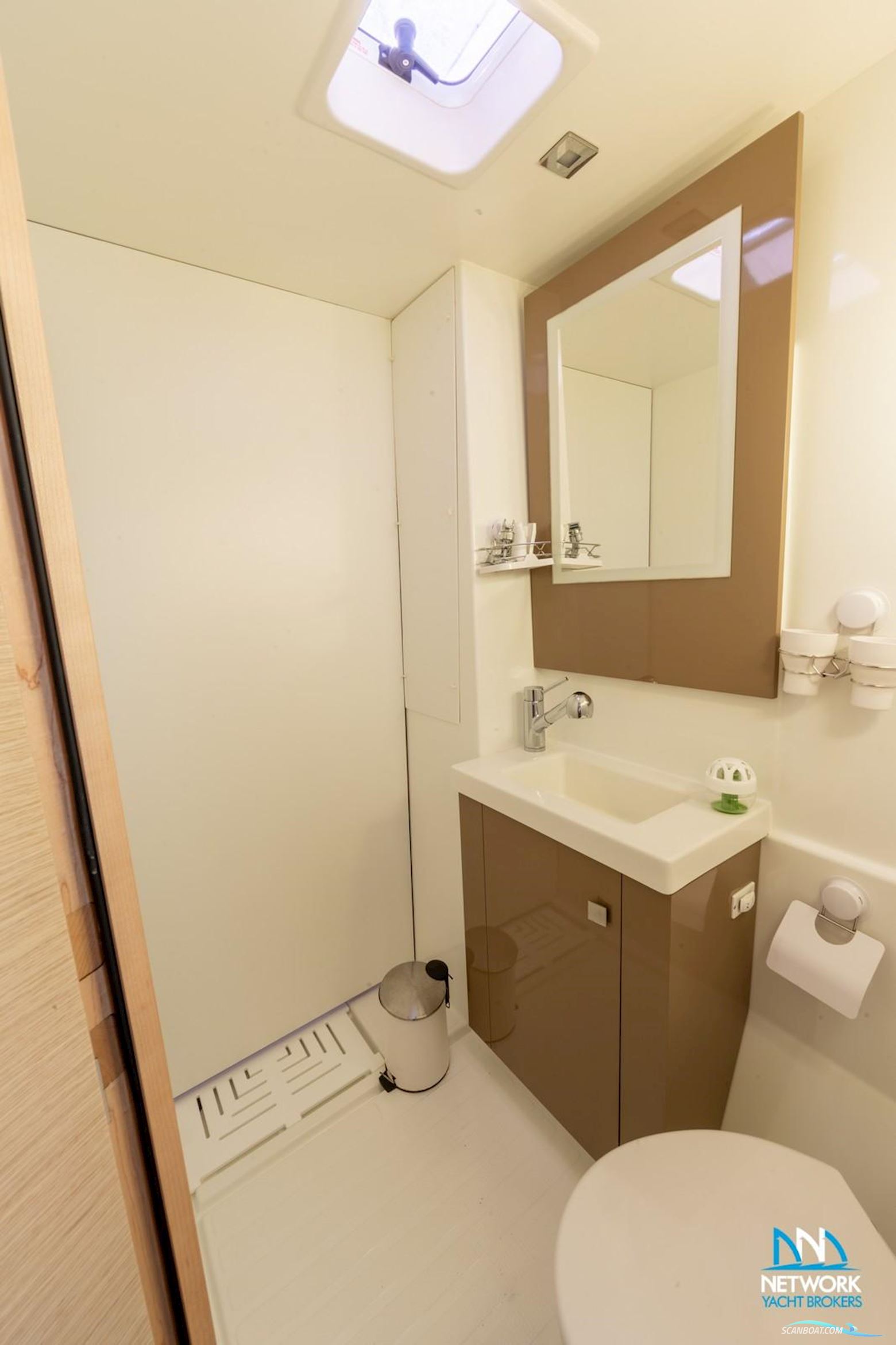 Fountaine Pajot Astrea 42