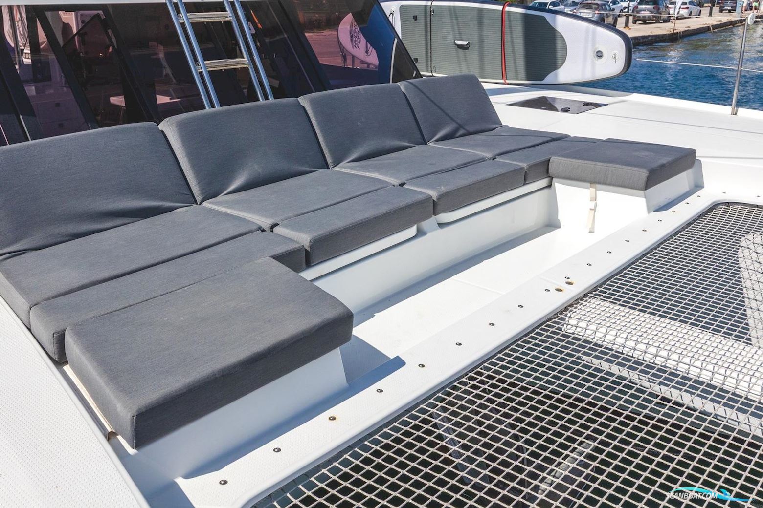 Fountaine Pajot Astrea 42