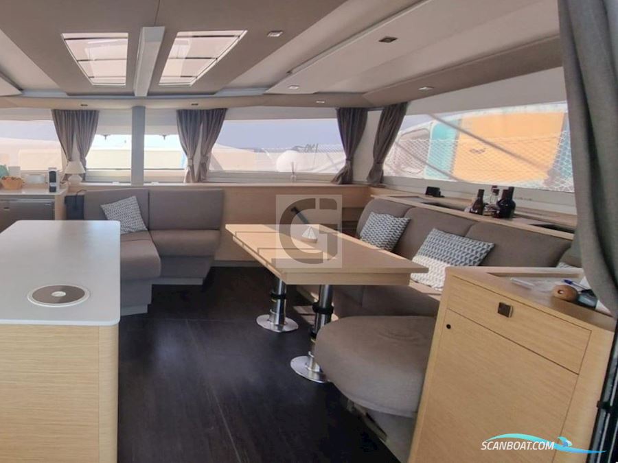 Fountaine Pajot Aura 51