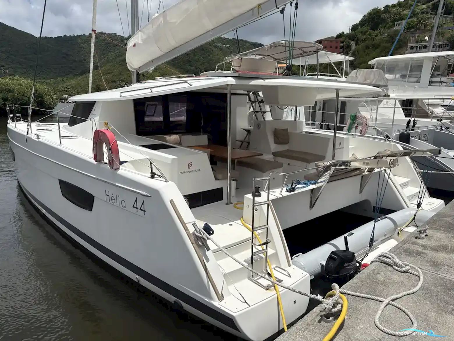 Fountaine Pajot Helia 44 Evolution Oceanic Package