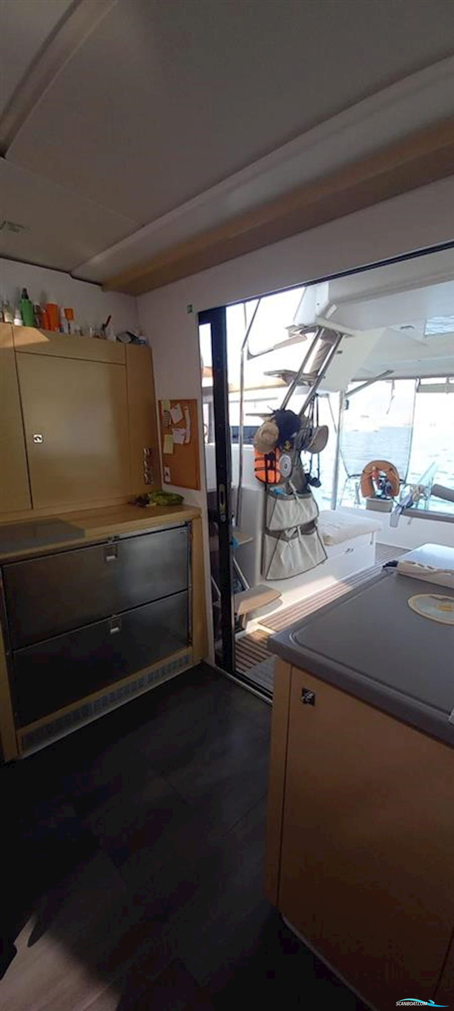 Fountaine Pajot Helia 44