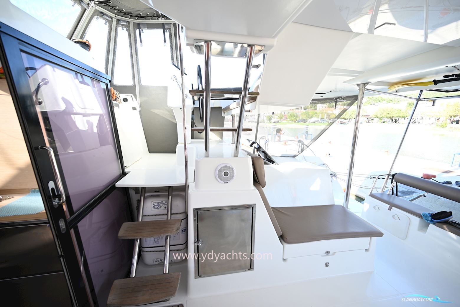 Fountaine Pajot Helia 44