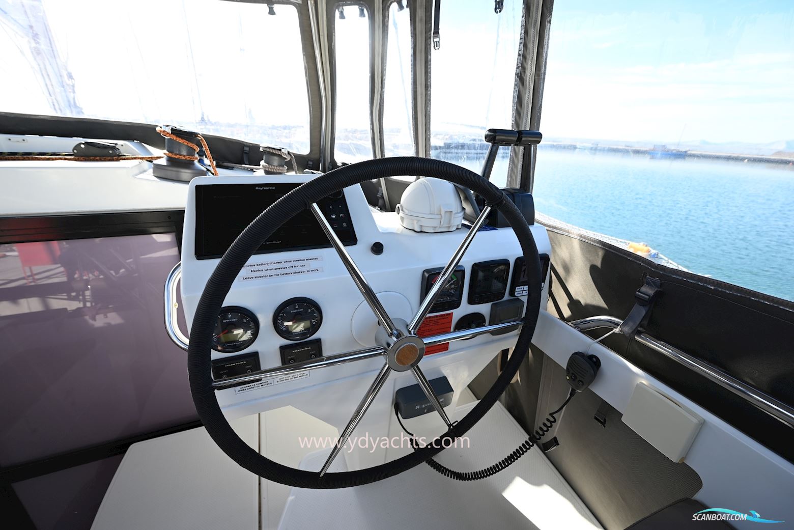 Fountaine Pajot Helia 44