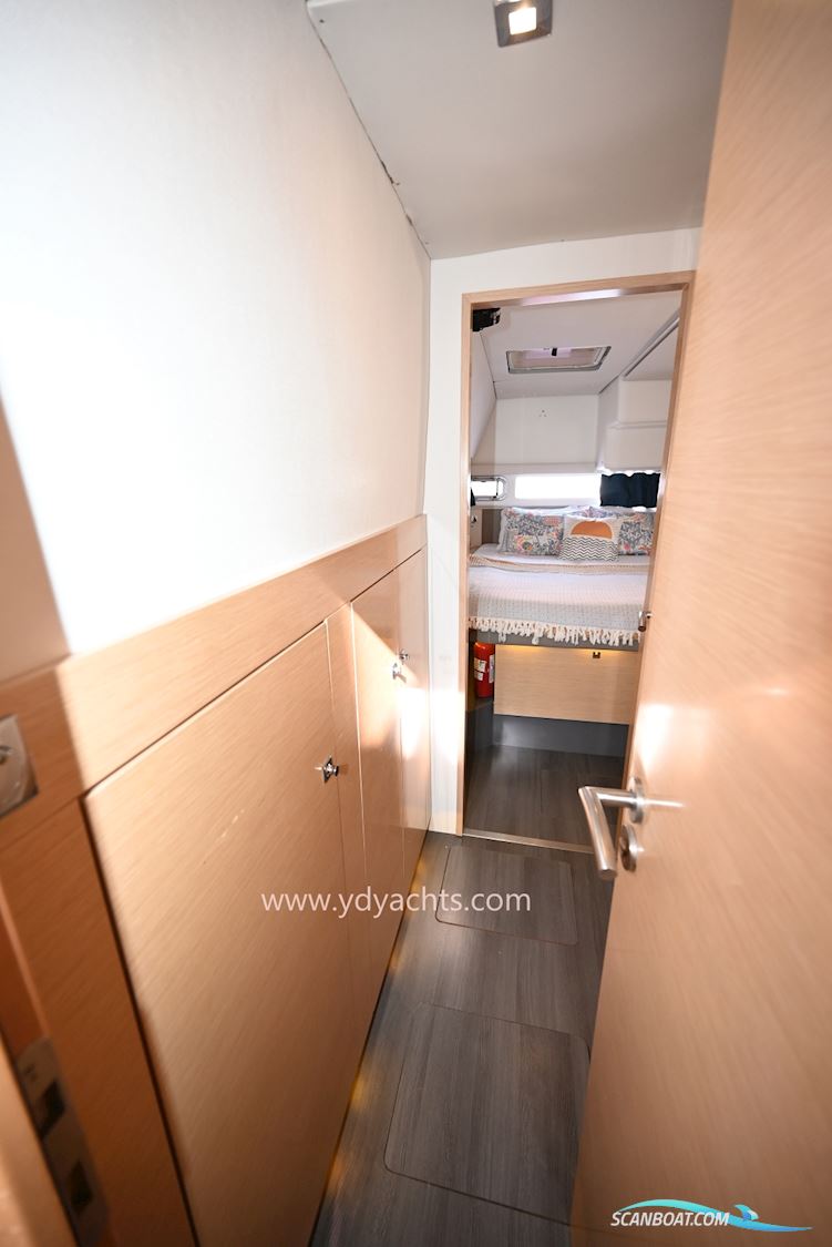 Fountaine Pajot Helia 44