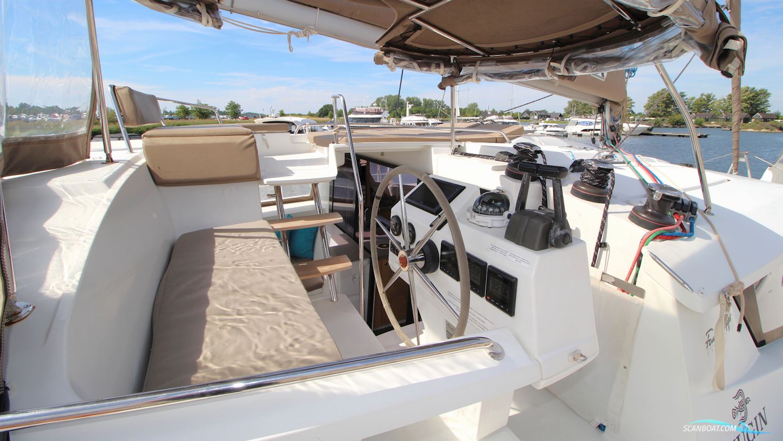Fountaine Pajot Helia 44