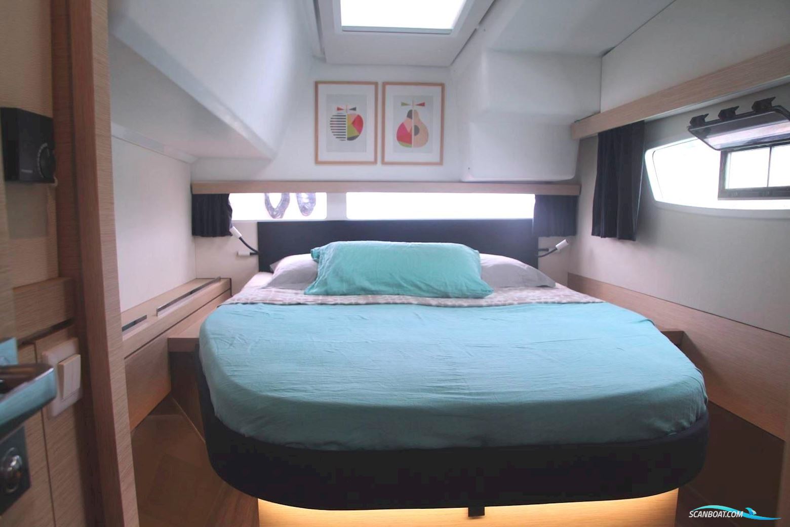Fountaine Pajot Lucia 40
