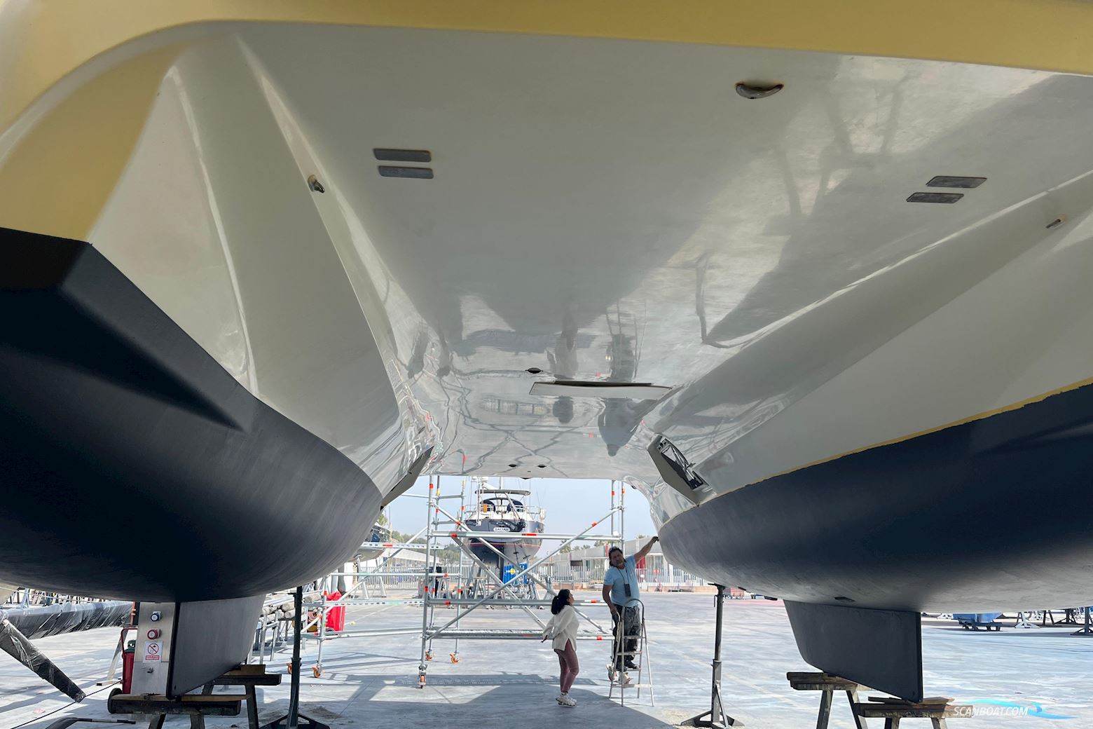 Fountaine Pajot Lucia 40