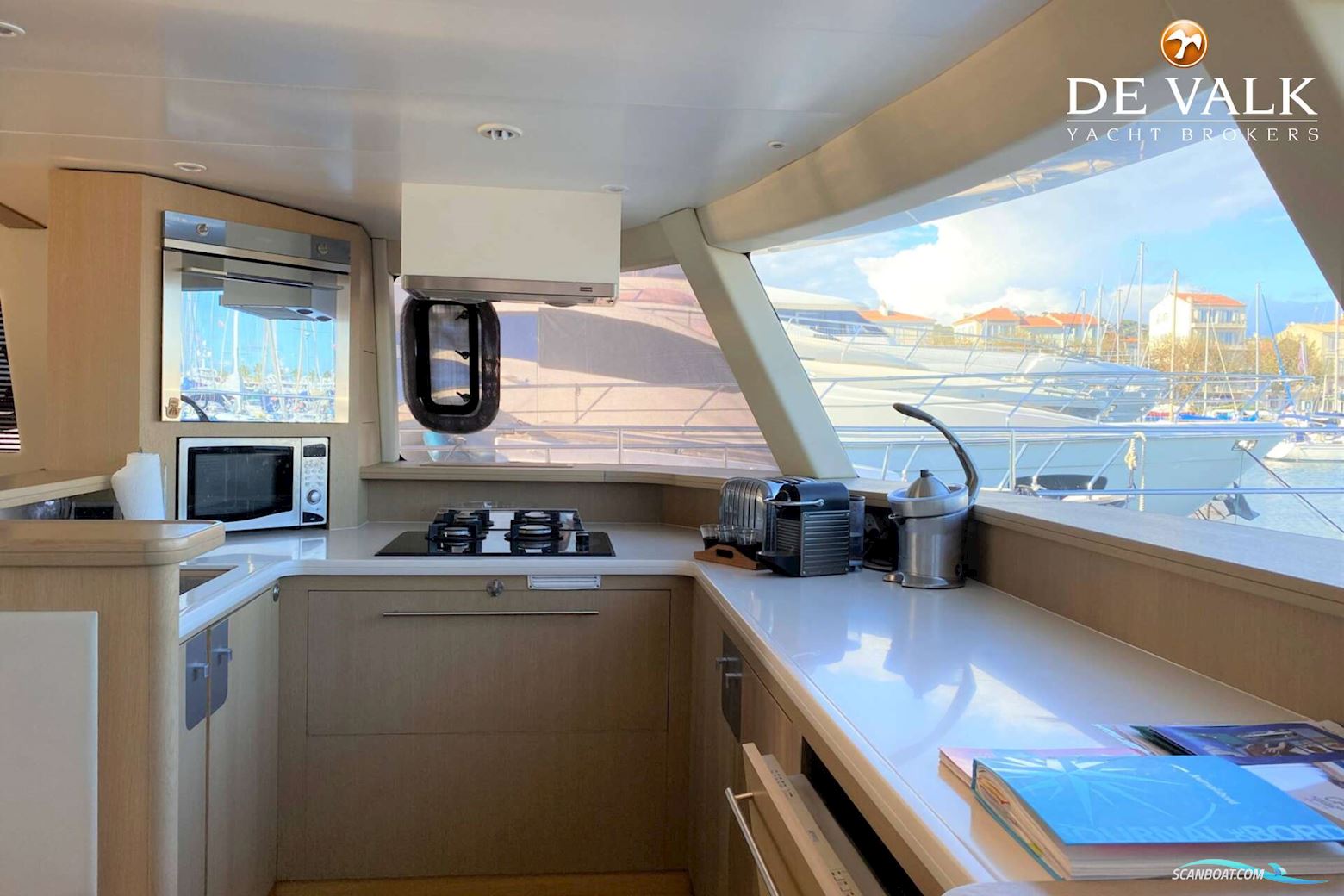 Fountaine Pajot Queensland 55