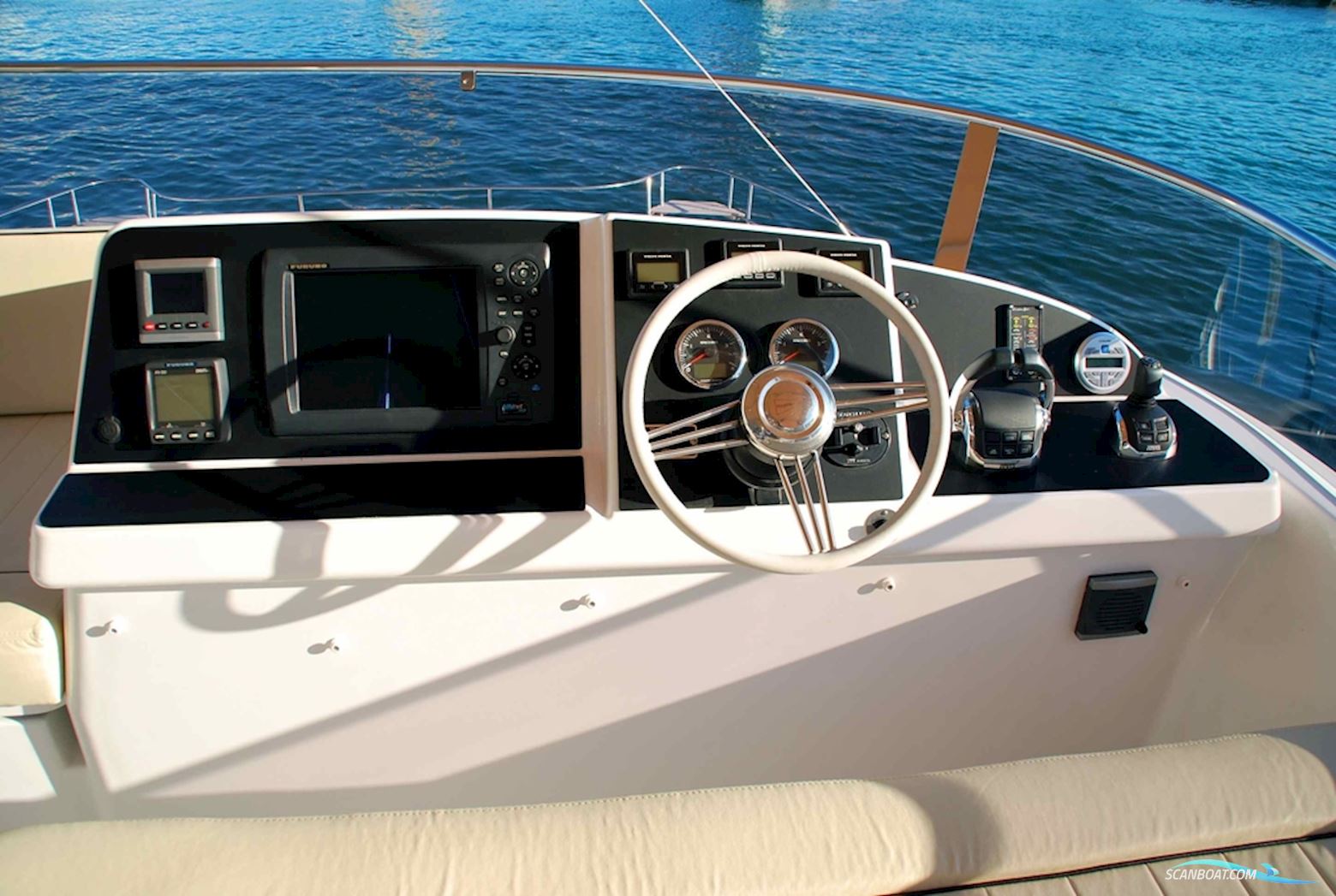 Fountaine Pajot Queensland 55