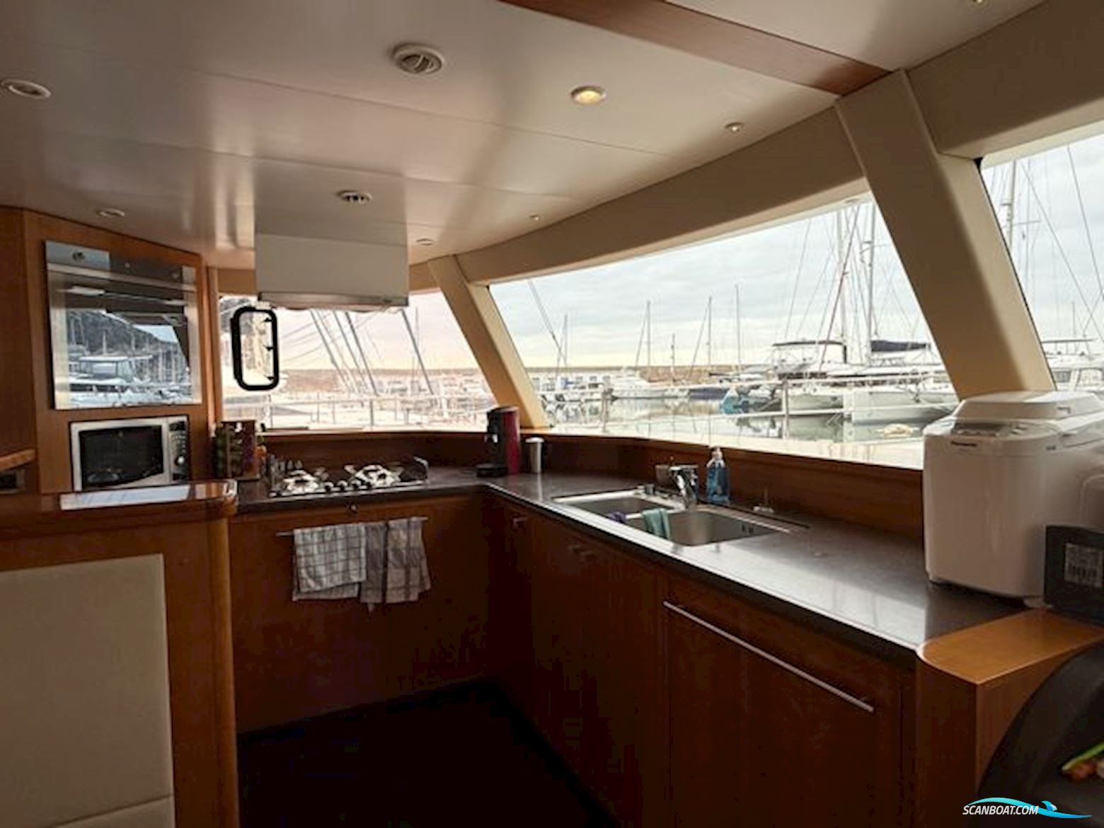Fountaine Pajot Queensland 55
