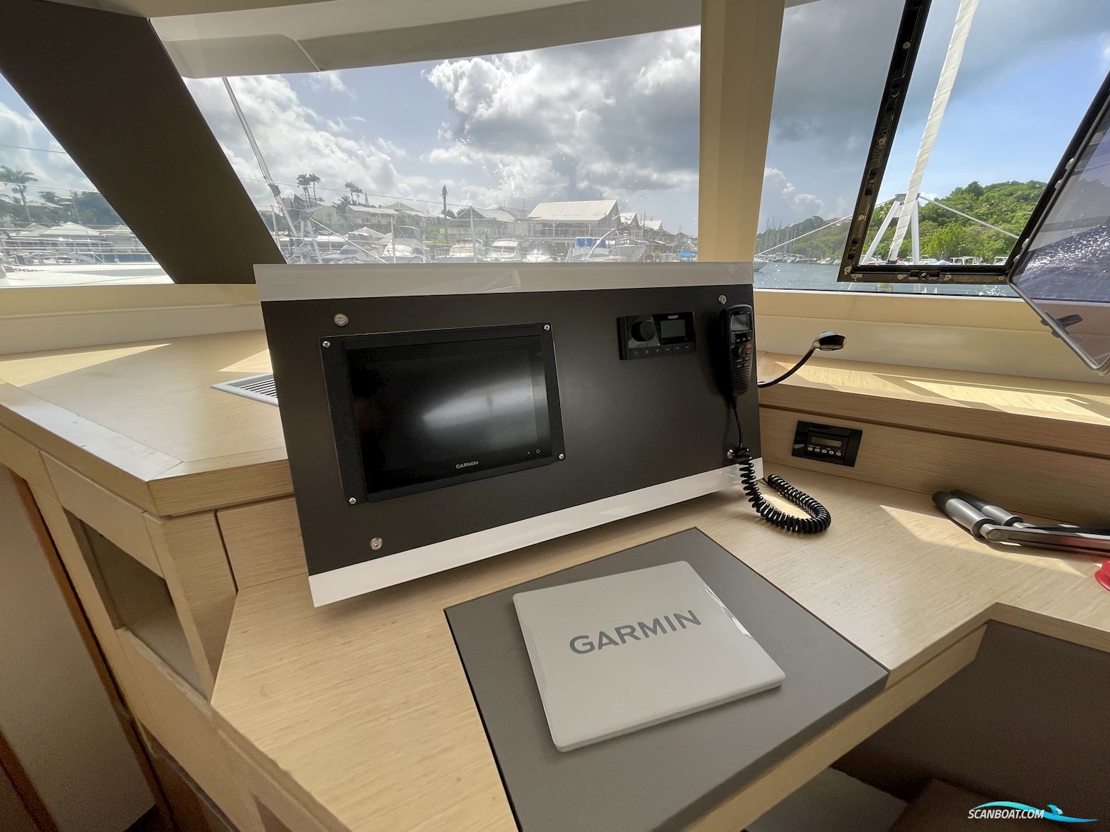Fountaine Pajot Saona 47