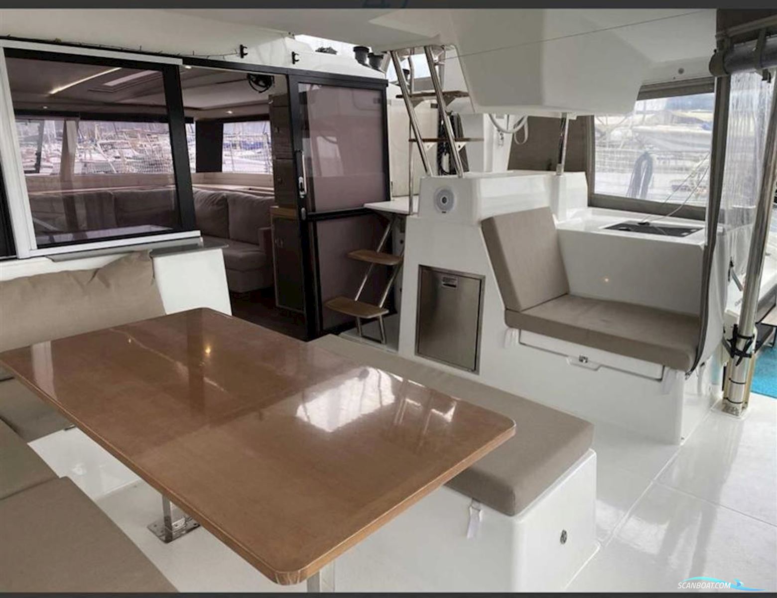 Fountaine Pajot Saona 47