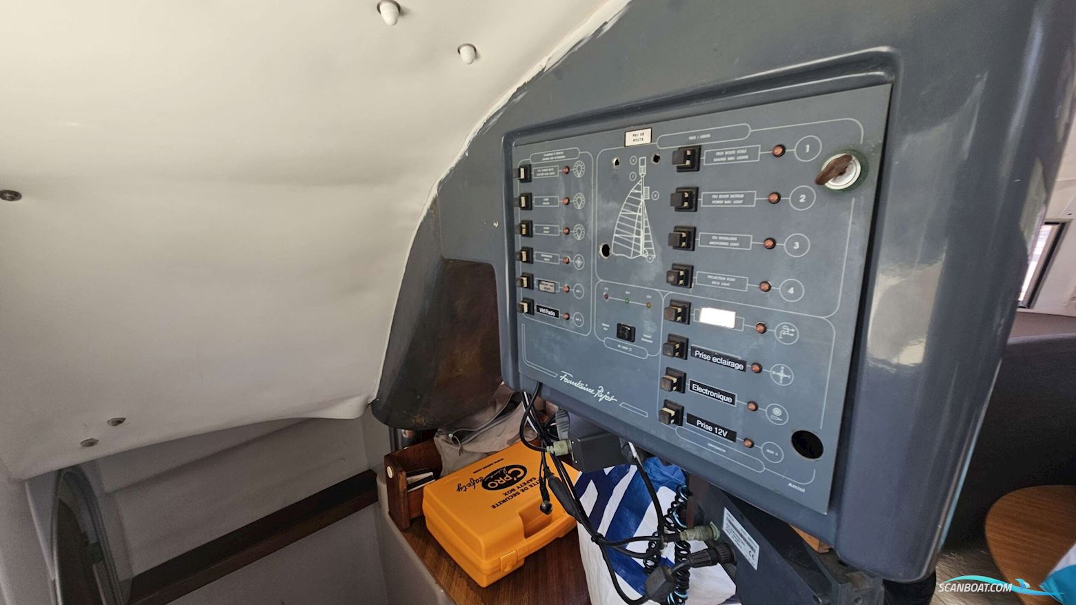 Fountaine Pajot Tobago 35