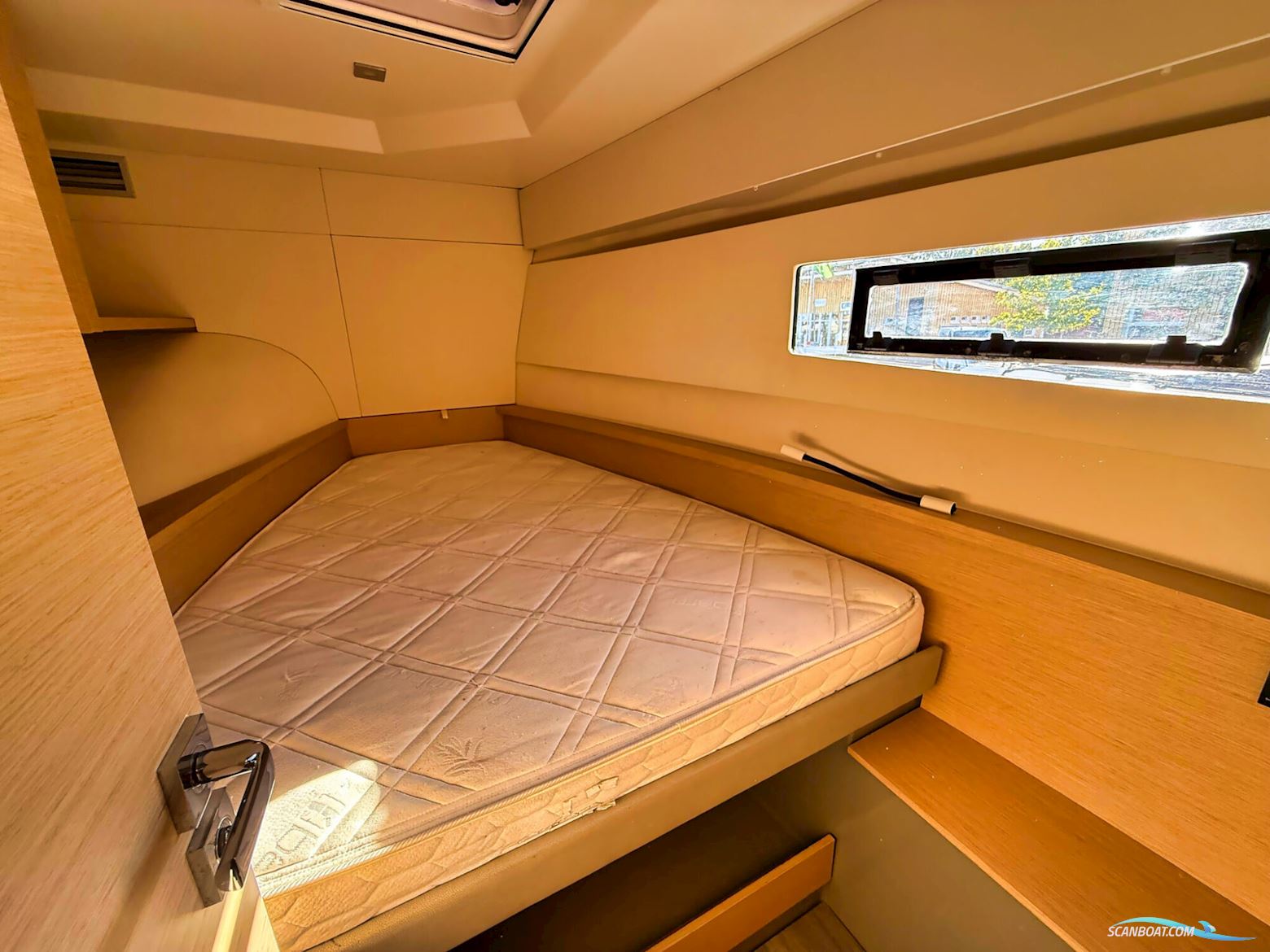 Fountaine Payot Motorcatamaran MY 37