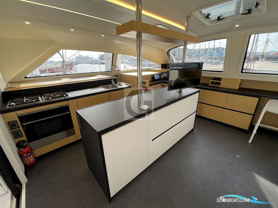 Ice Yachts ICE CAT 61