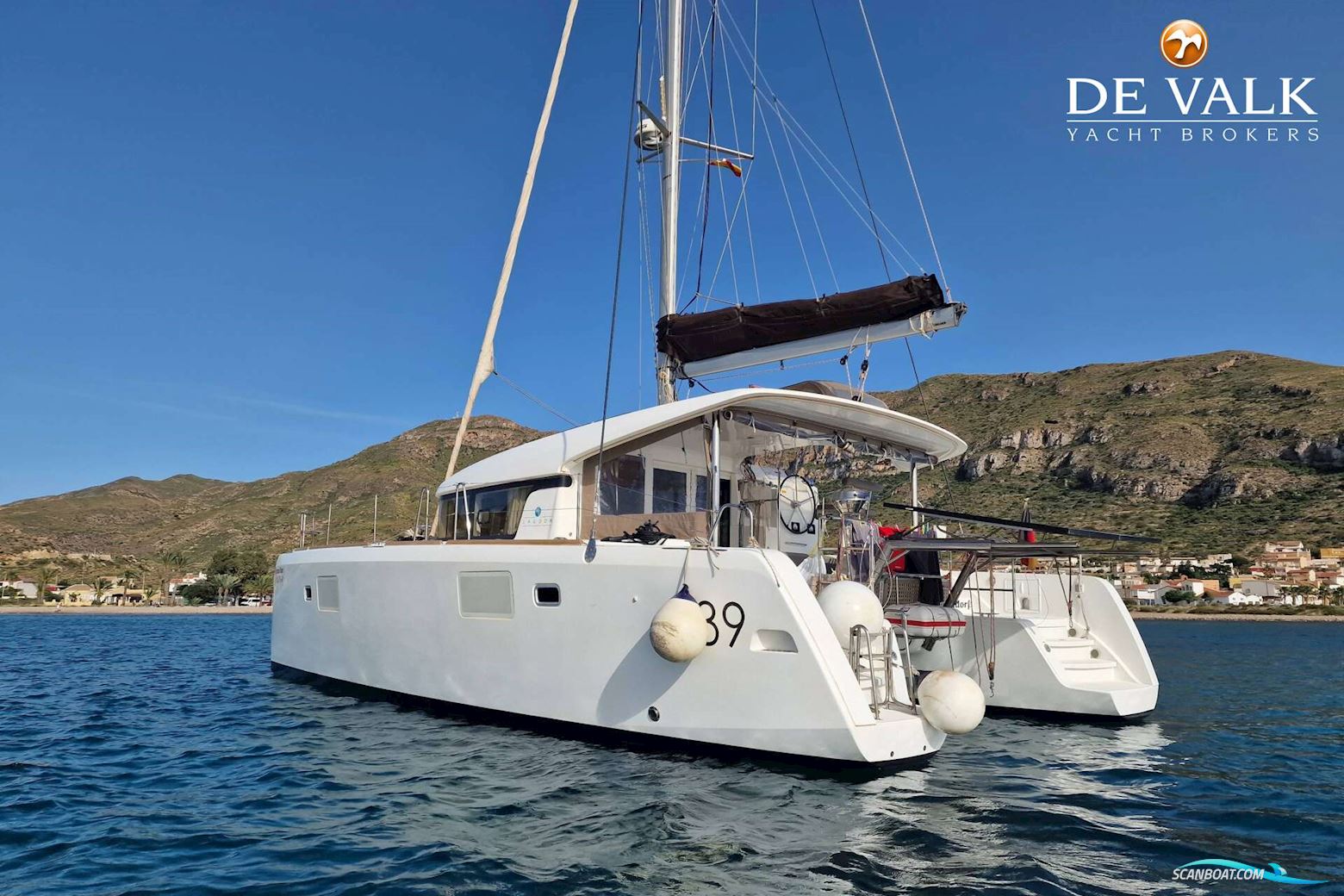 Lagoon 39 Premium Flerskrovsbåt 2016, med Yanmar motor, Spanien