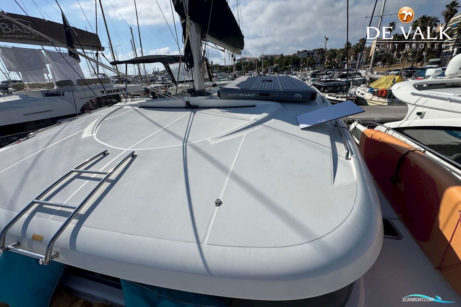 Lagoon 39