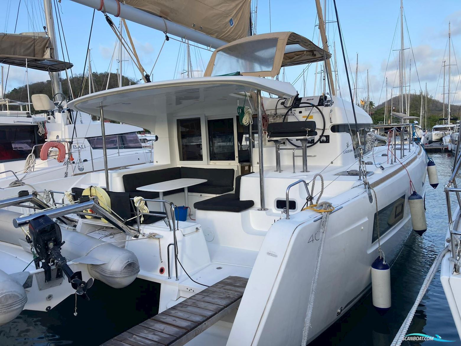 Lagoon 40