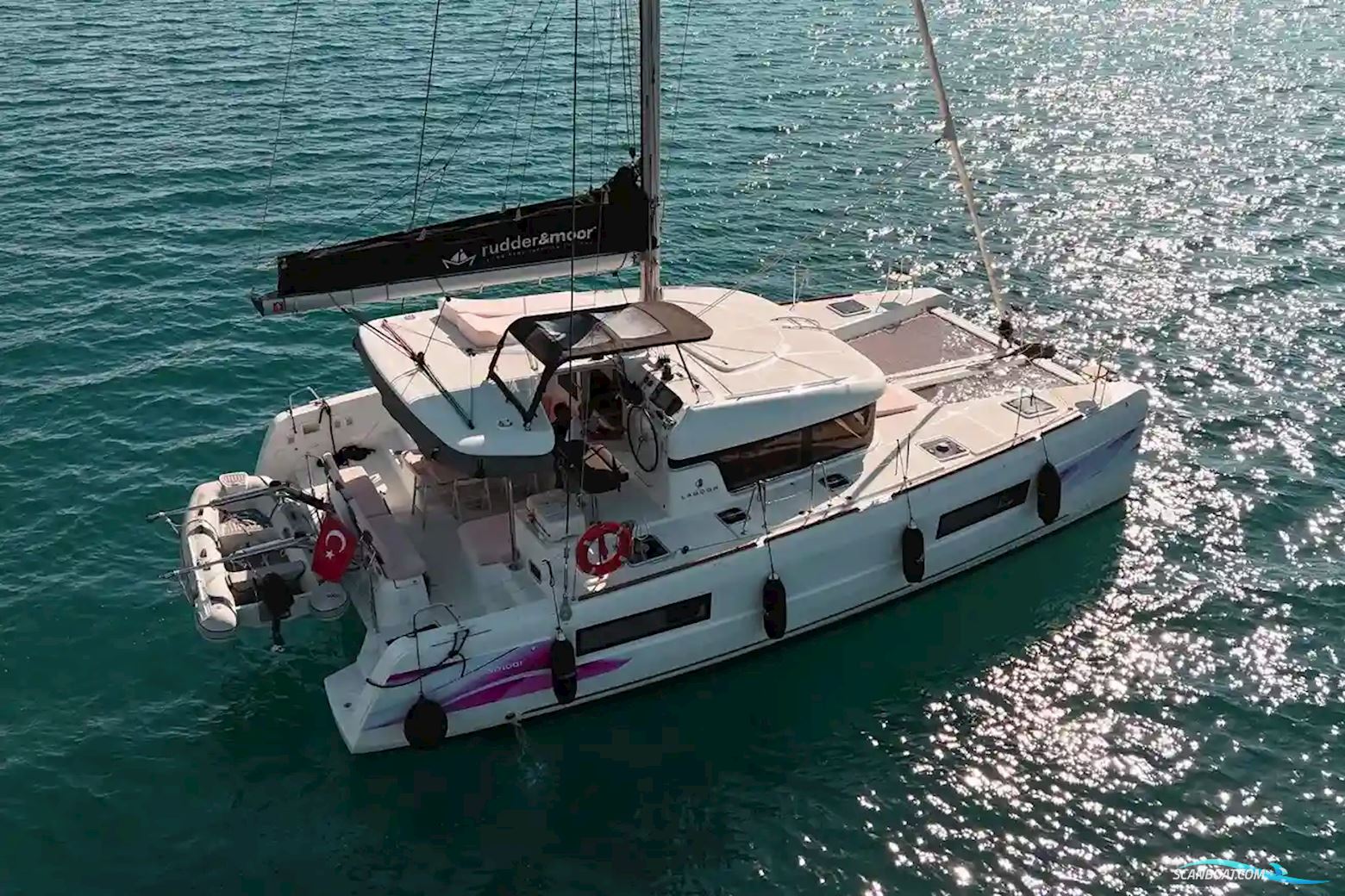 Lagoon 40