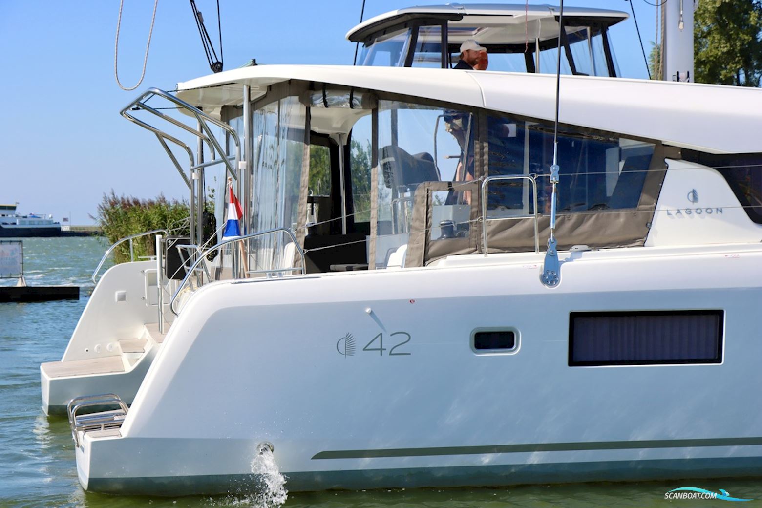 Lagoon 42 Full Spec