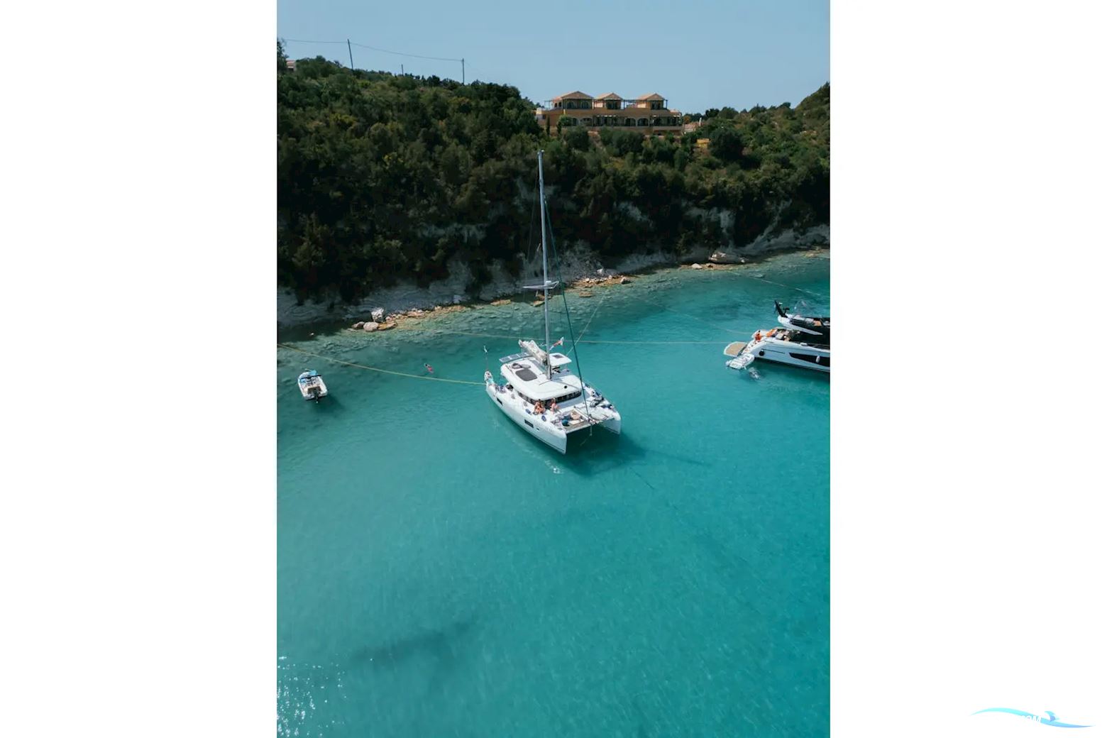 Lagoon 42
