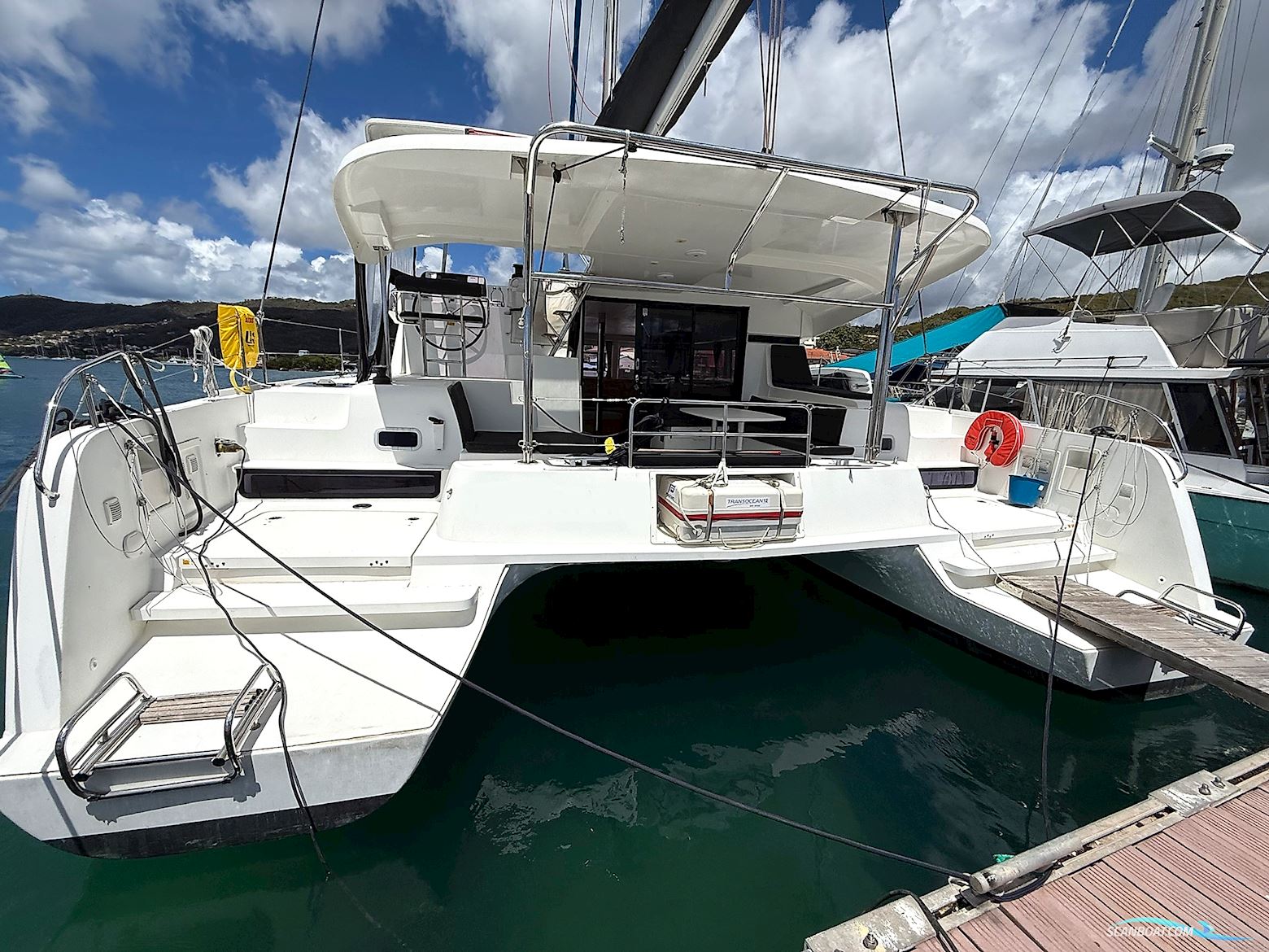 Lagoon 42