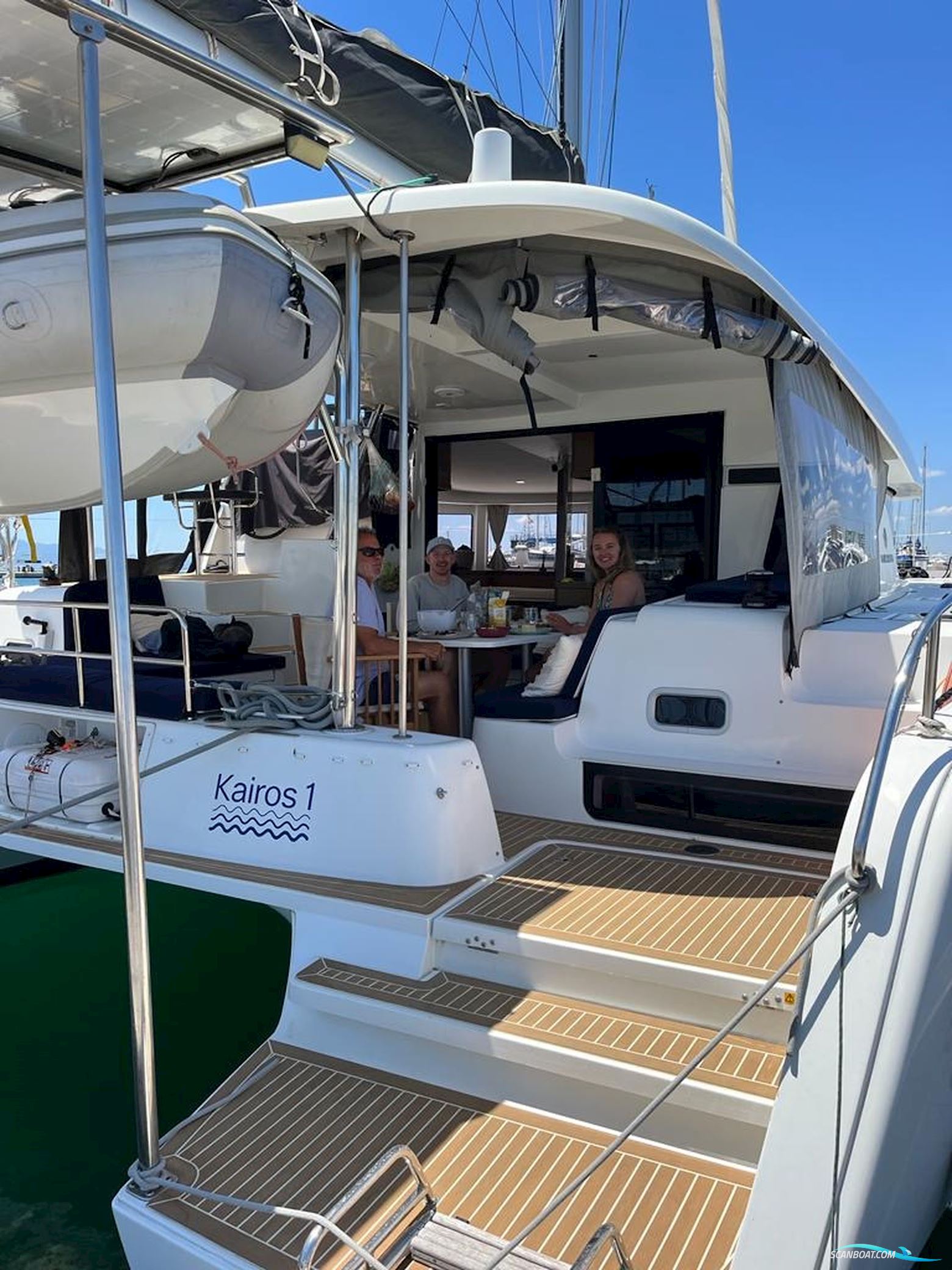 Lagoon 42