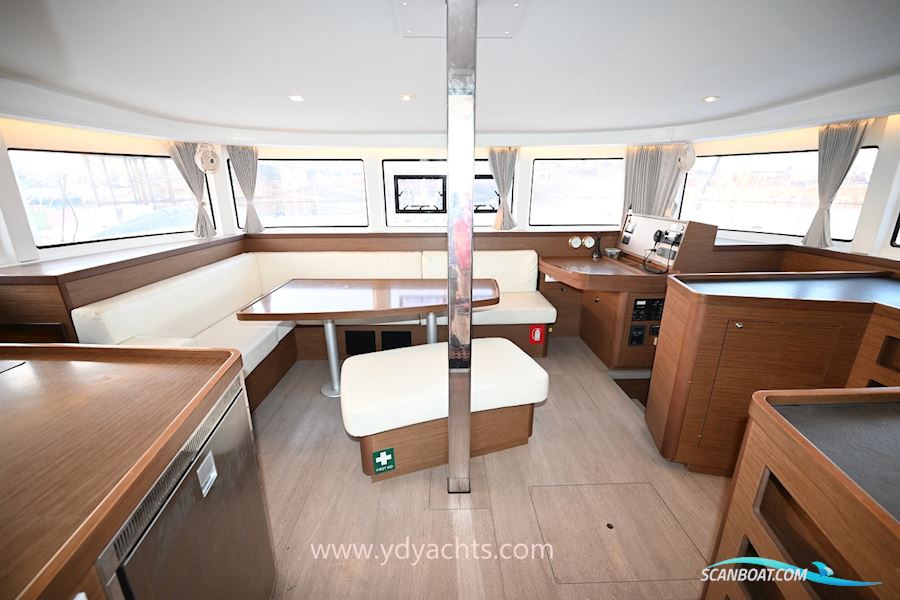 Lagoon 42