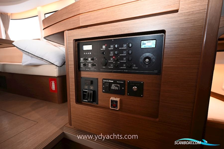 Lagoon 42