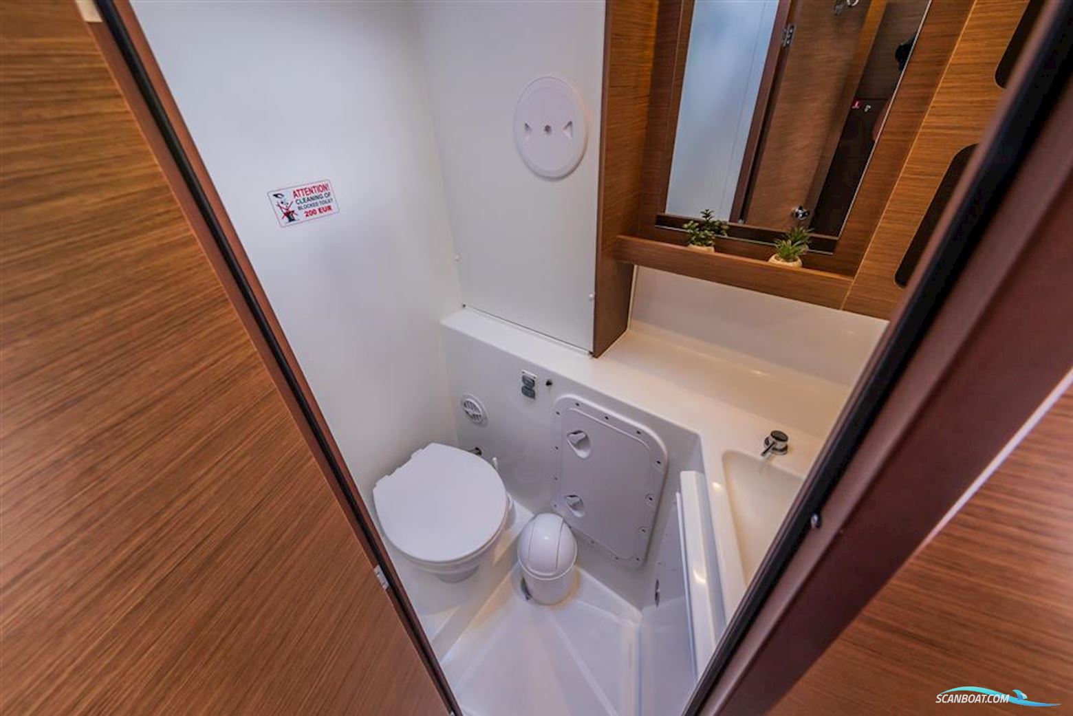 Lagoon 4.2