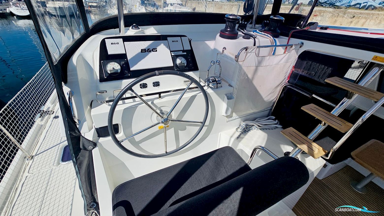Lagoon 42
