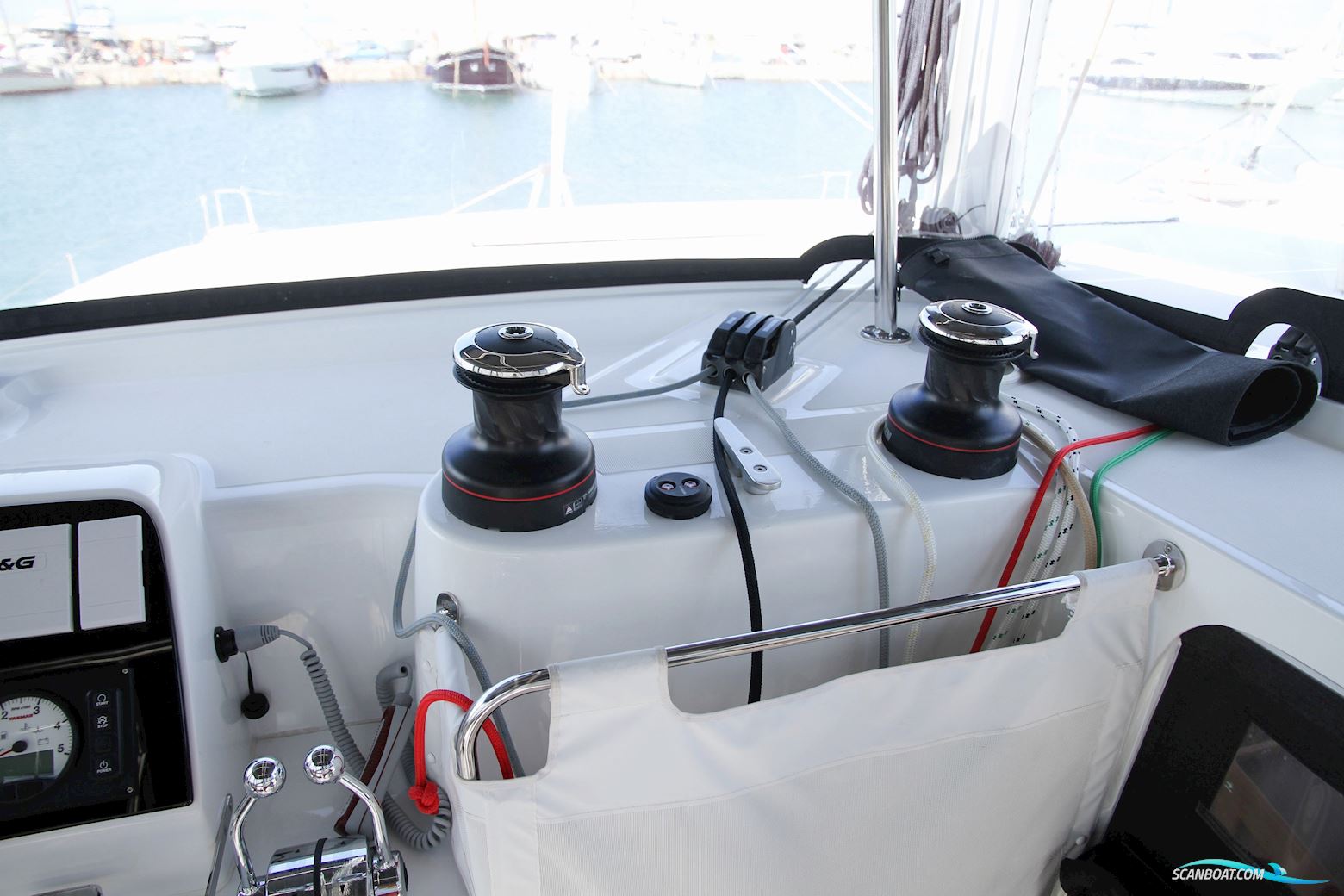 Lagoon 42