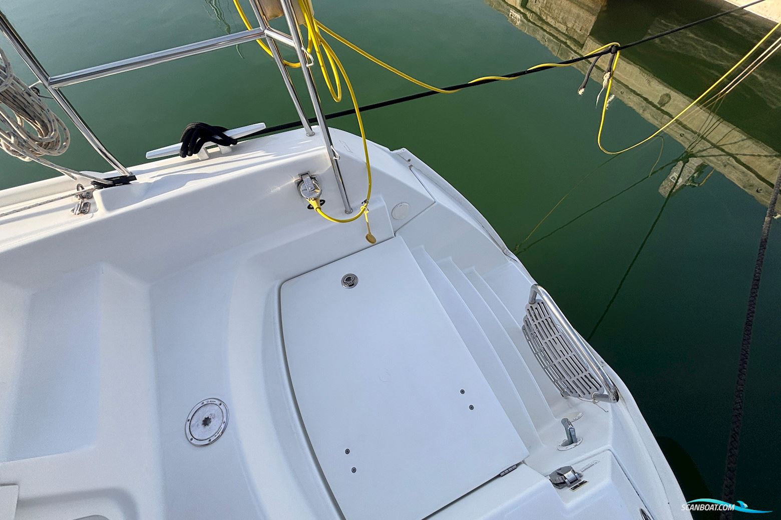 Lagoon 421