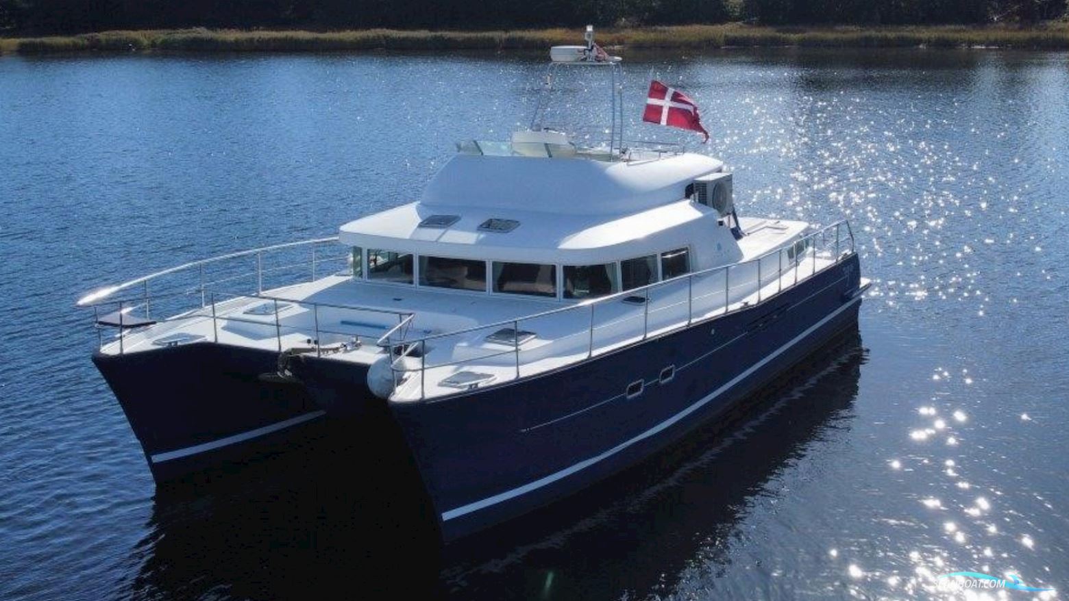 Lagoon 43 Power 3 Cabins Flerskrovsbåt 2002, med Volvo Penta motor, Danmark